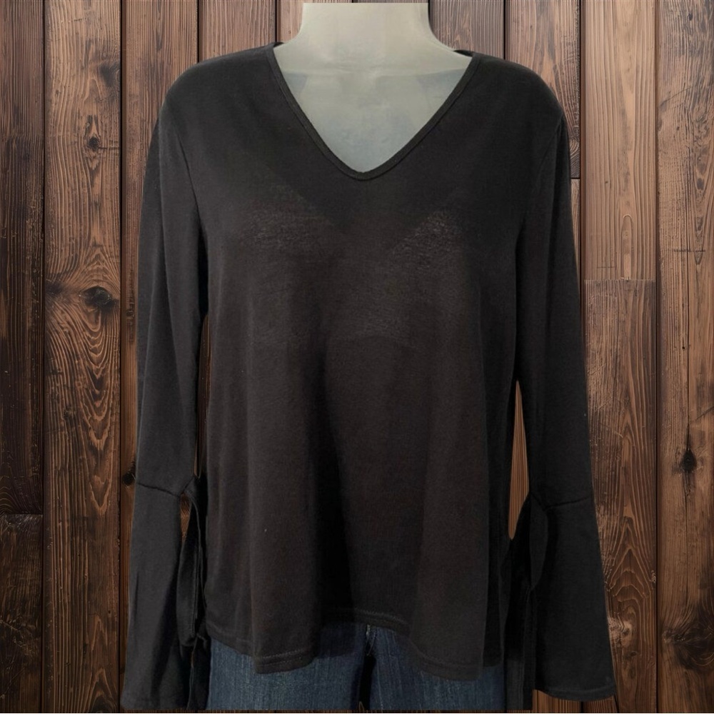 BOOHOO FLARED SLEEVE SWEATER - M​​